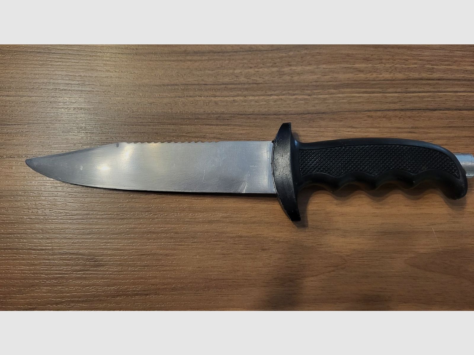 Outdoor-/Jagdmesser mit Kunststoffgriff – feststehende Klinge