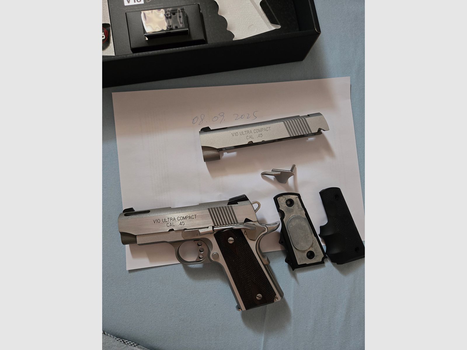 Airsoft Tokyo Marui V10 Ultra Compact GBB 6mm