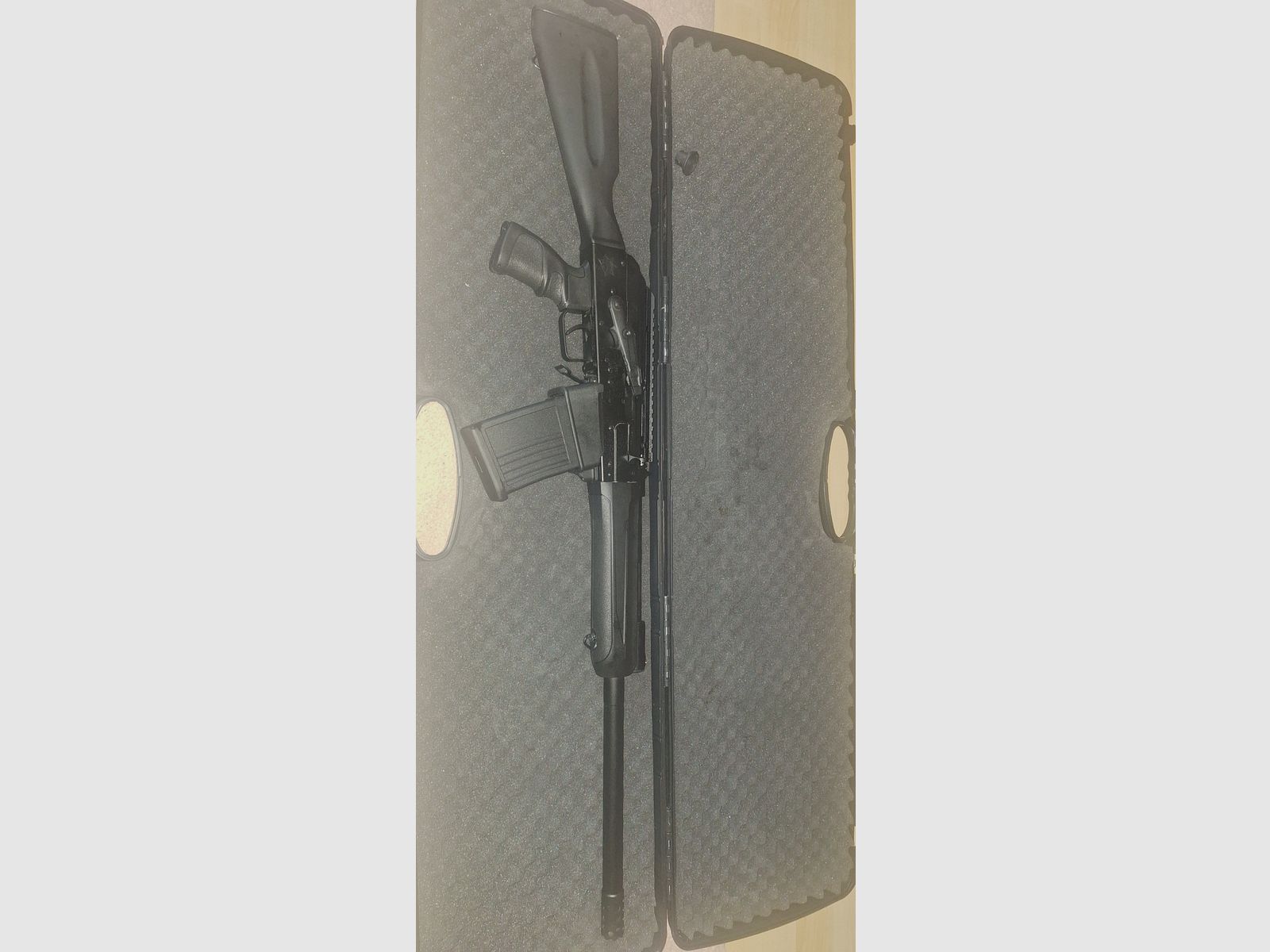 Saiga 12  Real Steel Freie Waffe