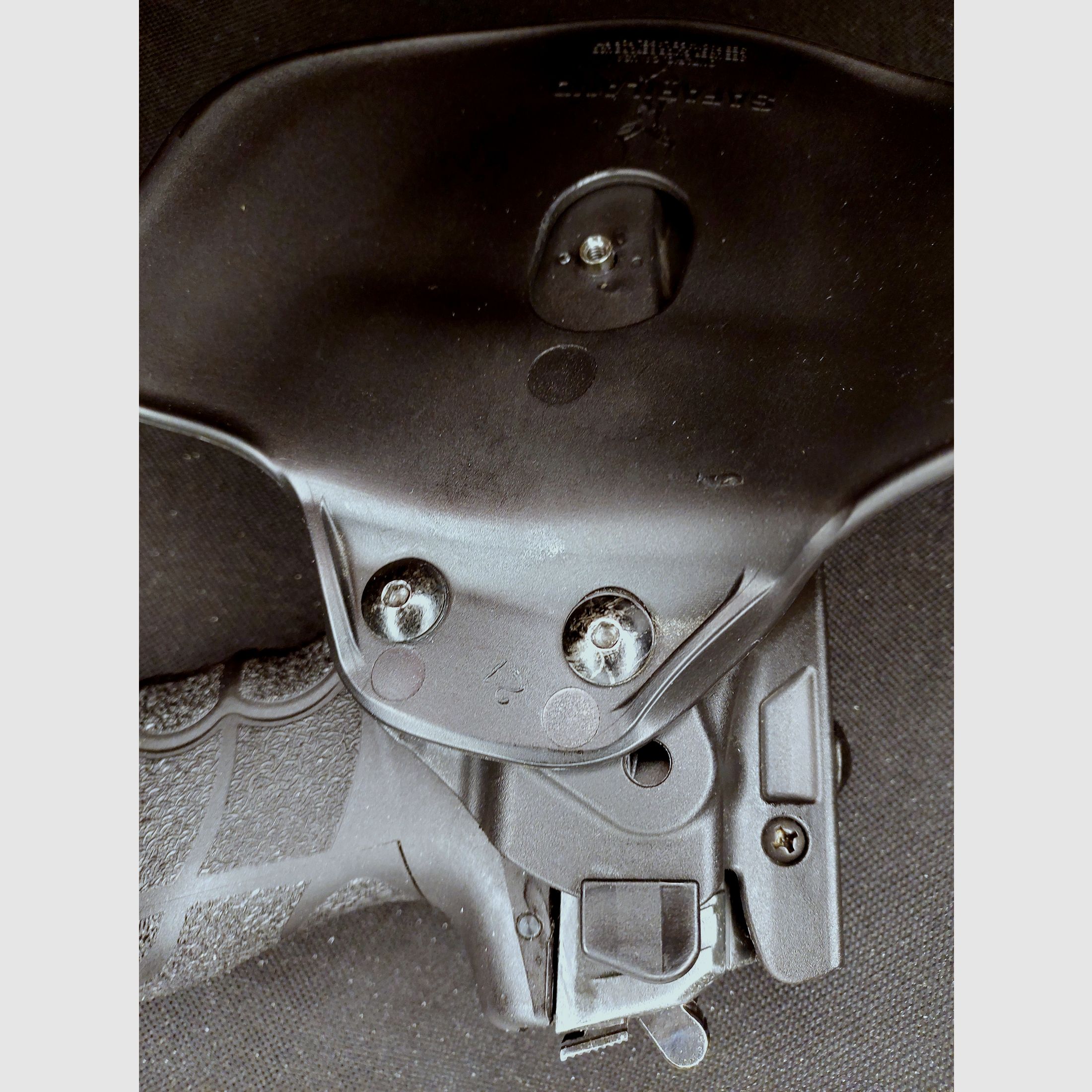 Heckler & Koch P30 9 mm P.A.K. brüniert (PTB 912) HK P 30 mit Safariland 7378 (7TS-ALS) Paddleholster 295 