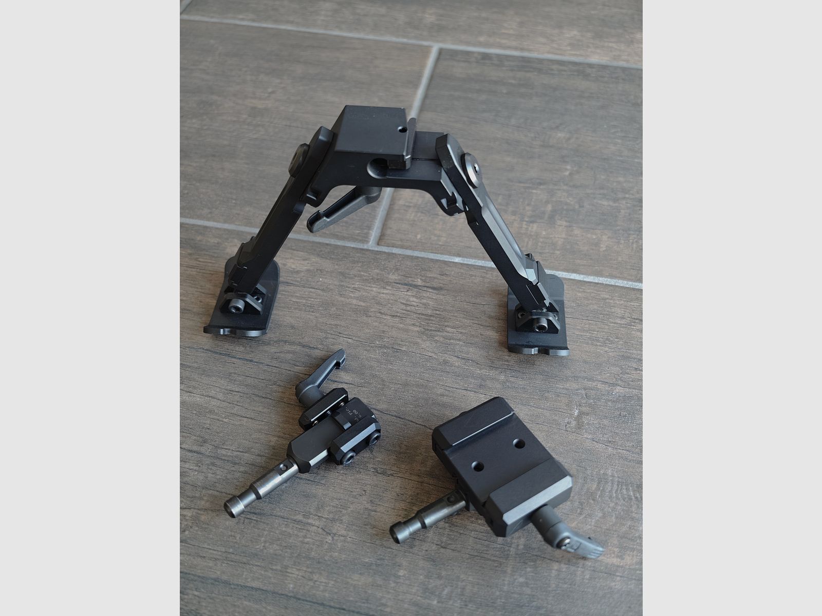 Fortmeier Zweibein 171H 6H Spezialumbau (gekürzt) um ~20mm + ARCA Rail Adapter & Picantiny Adapter. Neuwertig!