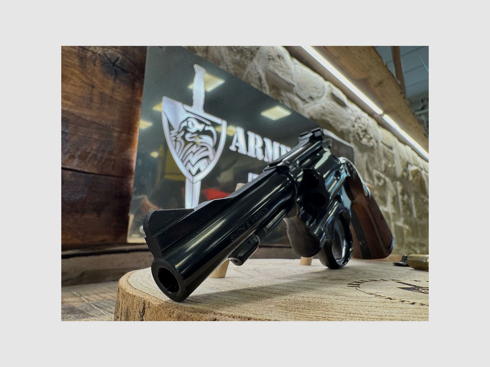 USED – REVOLVER – SMITH & WESSON MOD. 15-3 | 4″ cal. 38 SPECIAL, image 2 of 5