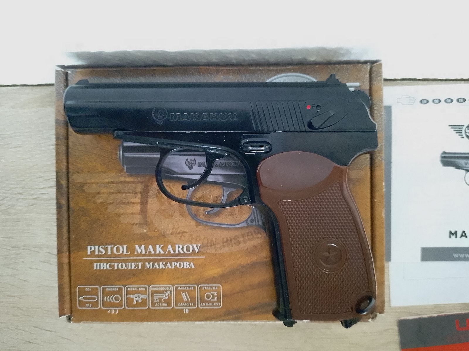 Makarov  CO 2  Pistole