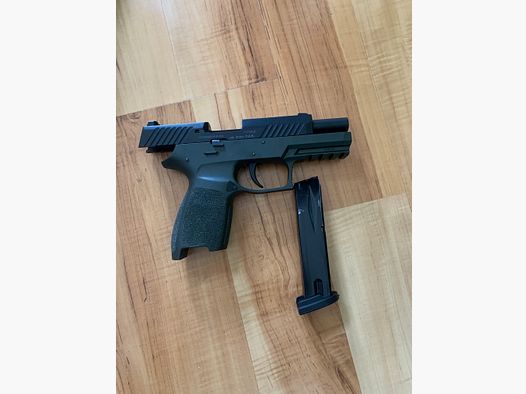 Sig sauer p320 + 30 Schuss + Waffen Koffer