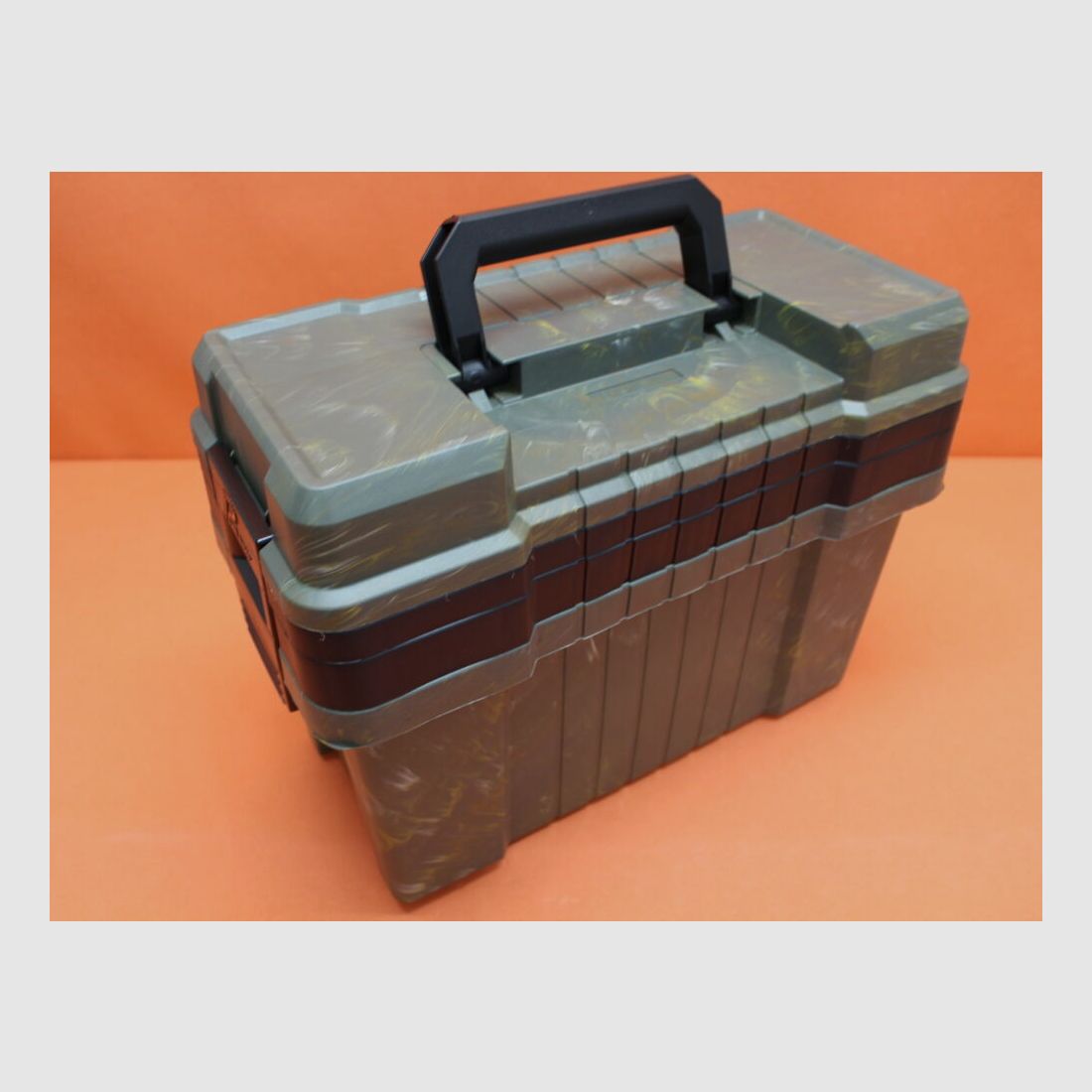 Plano Plano Shooters Case: Range-Box mit Gewehrablage Polymer camo-grün
