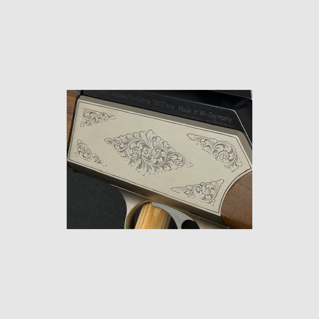 Blaser SR 830 Repetierbüchse Kaliber .300WinMag incl Swarowski und Transportkoffer 
