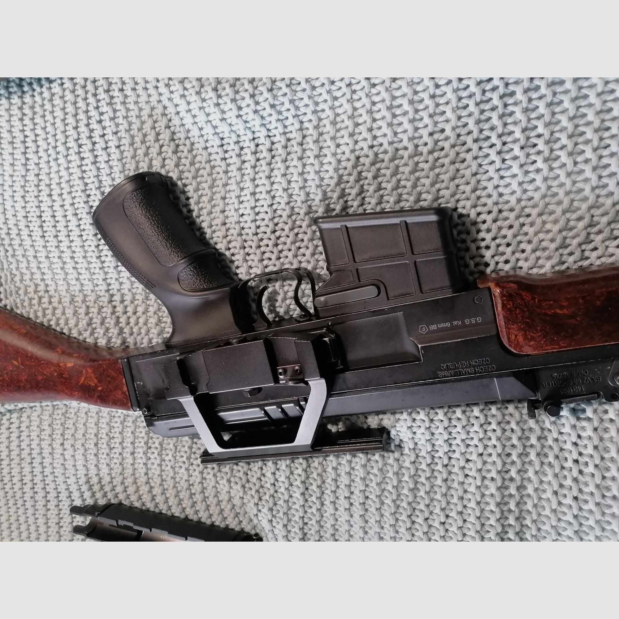 Ares - Ares Airsoft CSA SA vz. 58 Carbine EFCS S-AEG schwarz