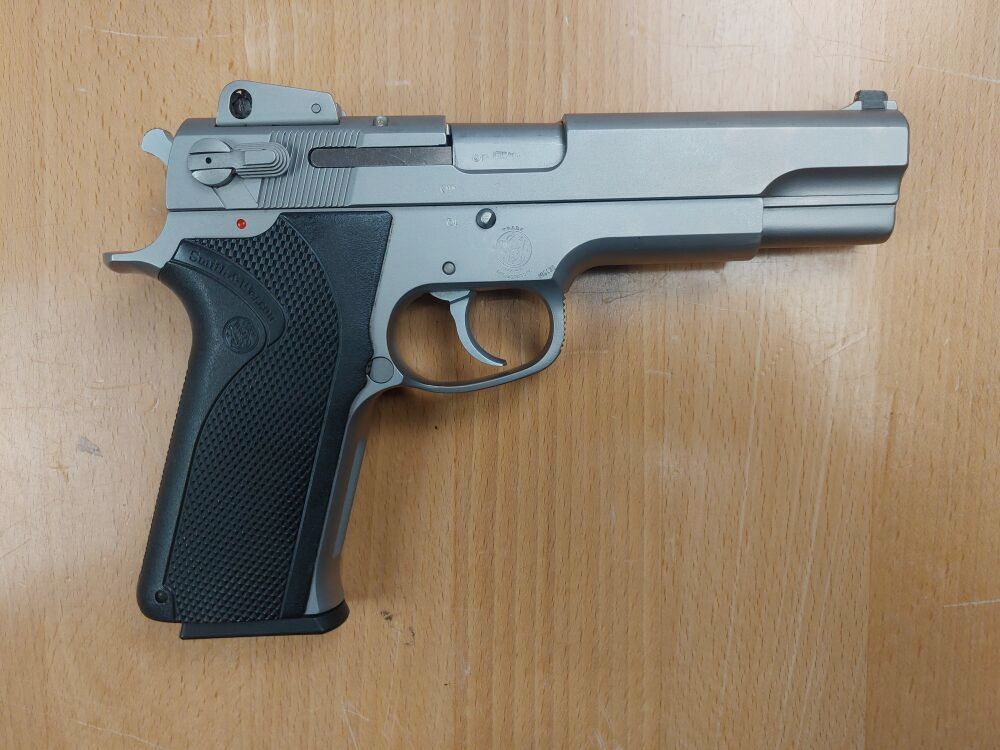 Smith & Wesson, USA Modell 4506-1