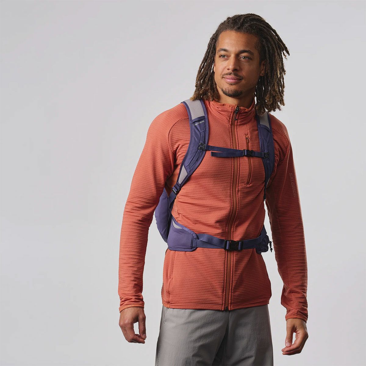 Rucksack – SALOMON – TRAILBLAZER 20 Mazarine Blue / GHOST GRAY 16-4703 TCX, Bild 3 von 4