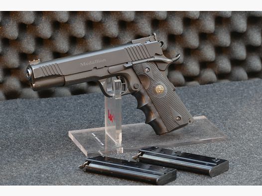 Armscor „Medallion“ 1911 – 9×19, 9mmLuger, 9mmPara – 5" Match-Lauf – Parkerisiert (phosphatiert) – 2× MecGar Magazin