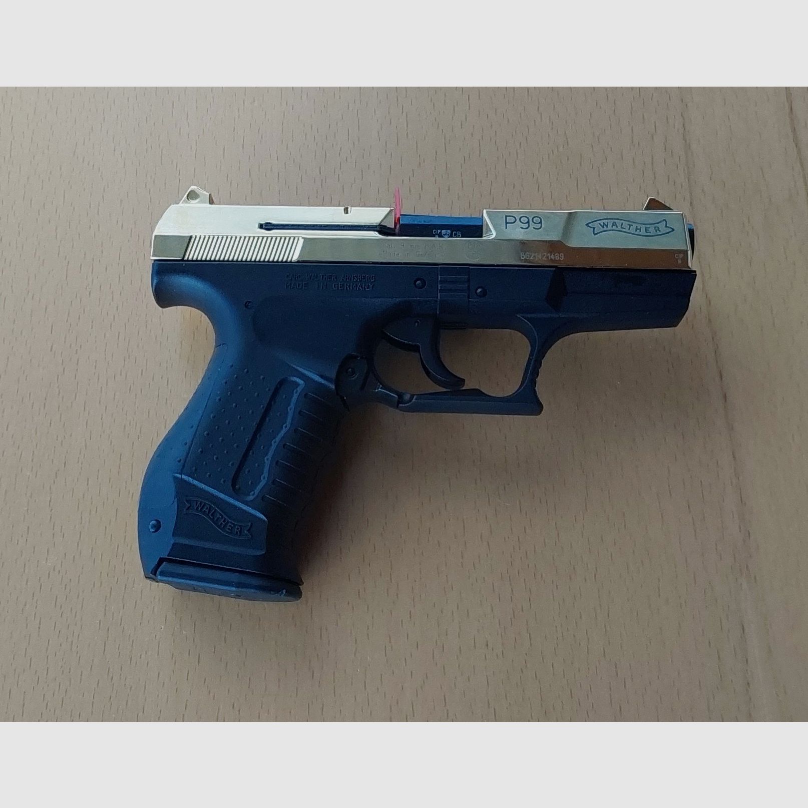 Walther P99   EDITION  24 Karat Gold finish  9mm Pak