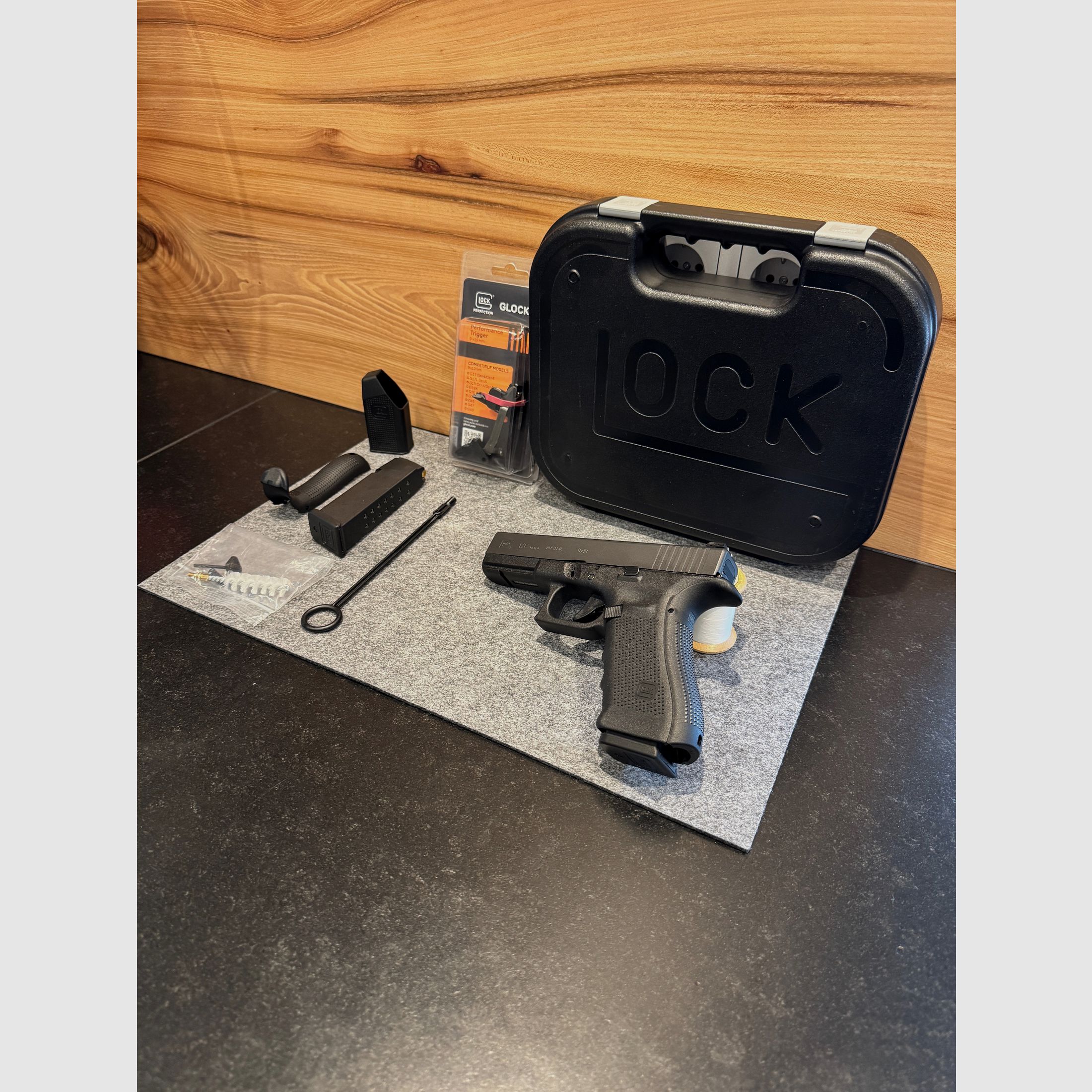 Glock 17 C Gen4 incl Original Performance Trigger like new