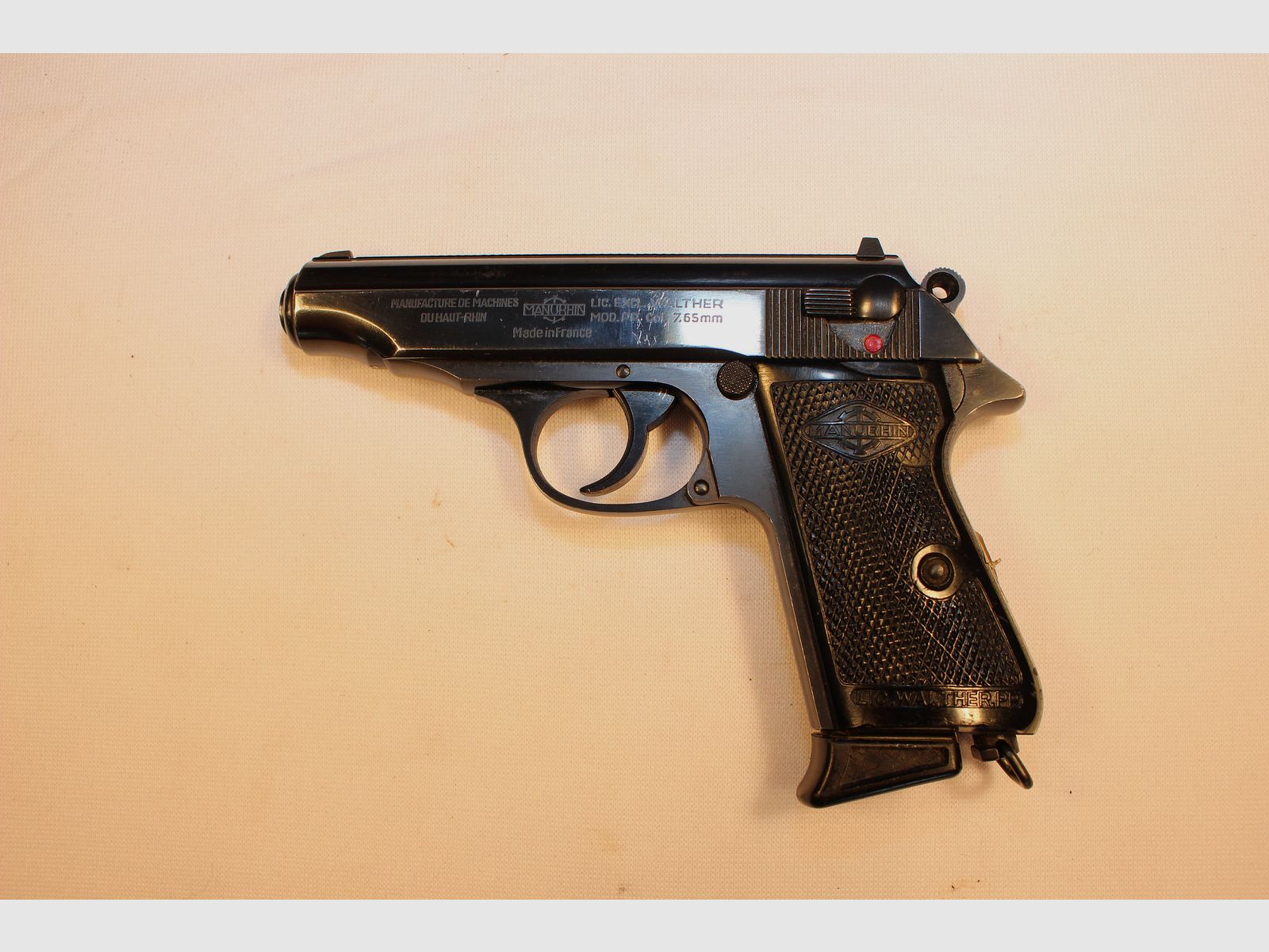 Manurhin Model PP in caliber 7,65 brow. van de Zweedse politie.