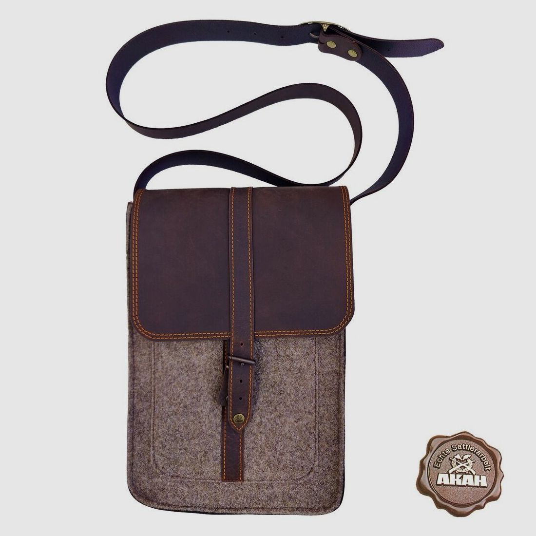 AKAH Messenger-Tasche Wollfilz
