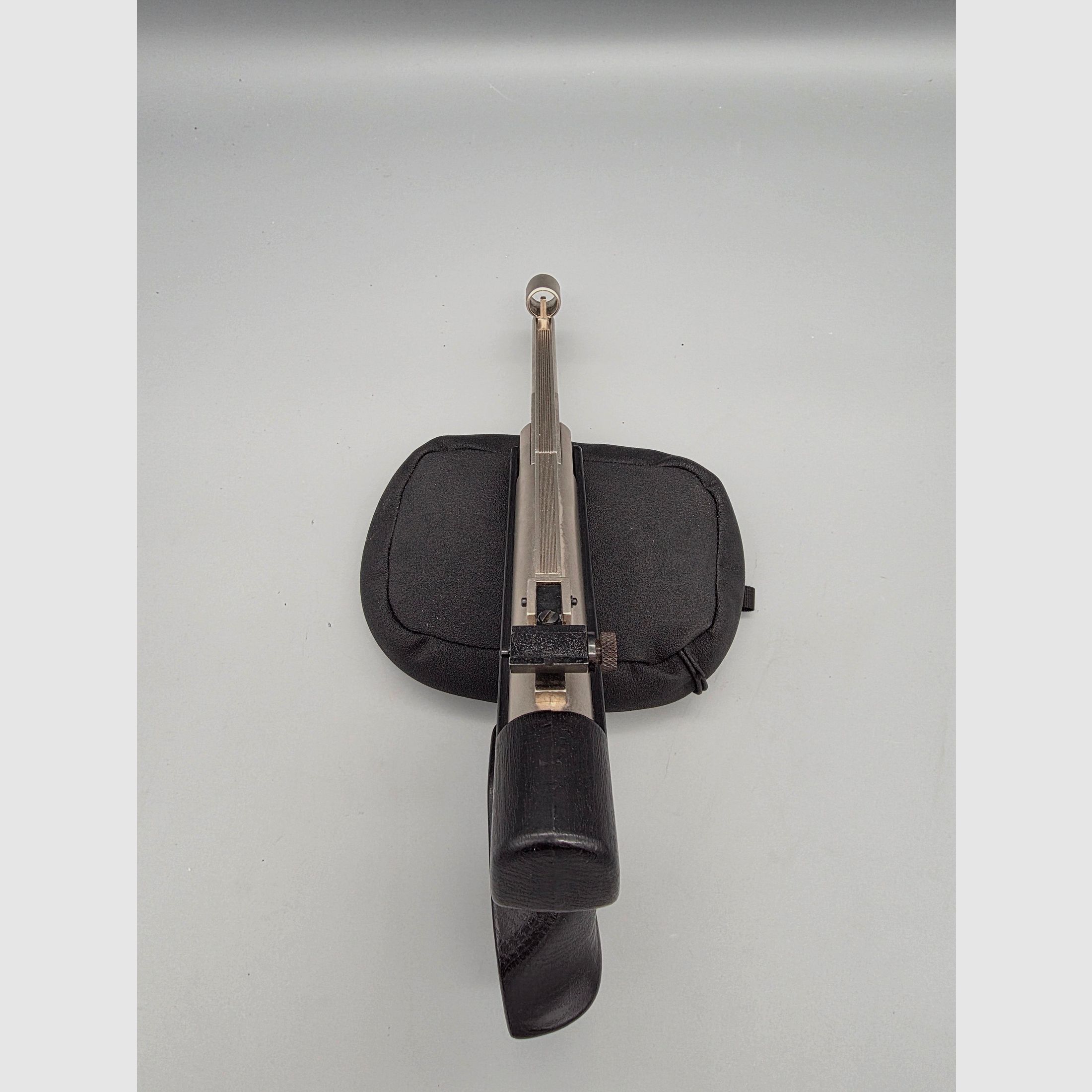 Collectionneurs attention Cal. 6,35mm Record IWG Mod. 77 pistolet à air Diabolo