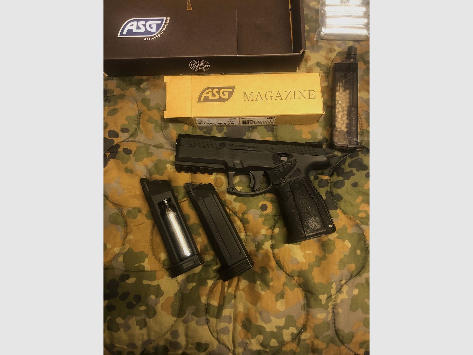 Steyr L9 Gbb 