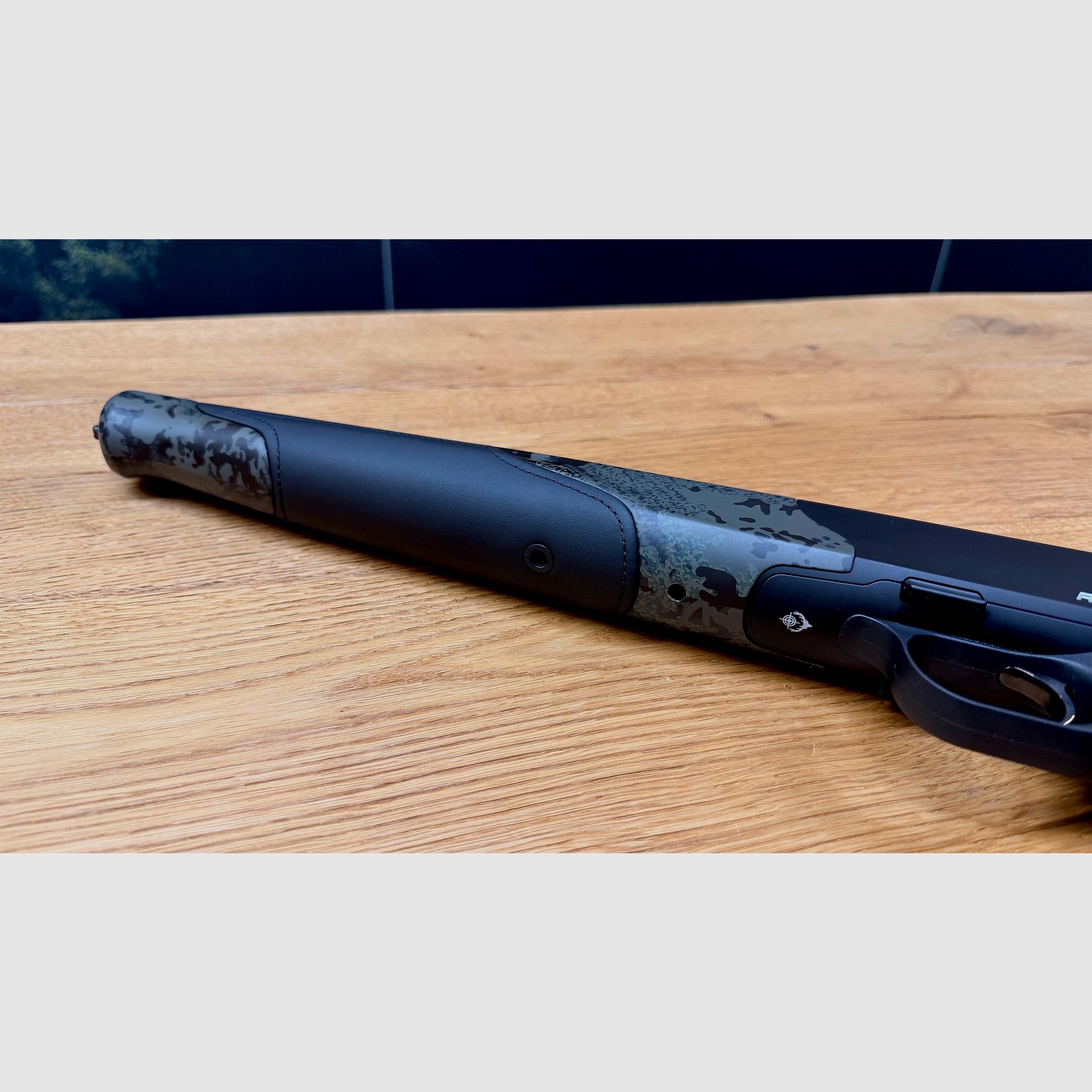 Blaser R8 Ultimate Carbon Huntec Camo carcasa / Atzl Match-caza disparador / Logo plata / Peso semi
