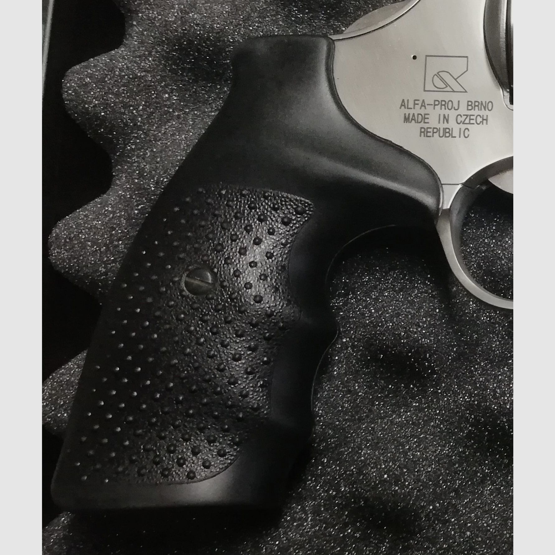 Revolver Alfa Proj mod. 3561 cal. .357 Mg. 6" Sportivo, image 3 sur 4