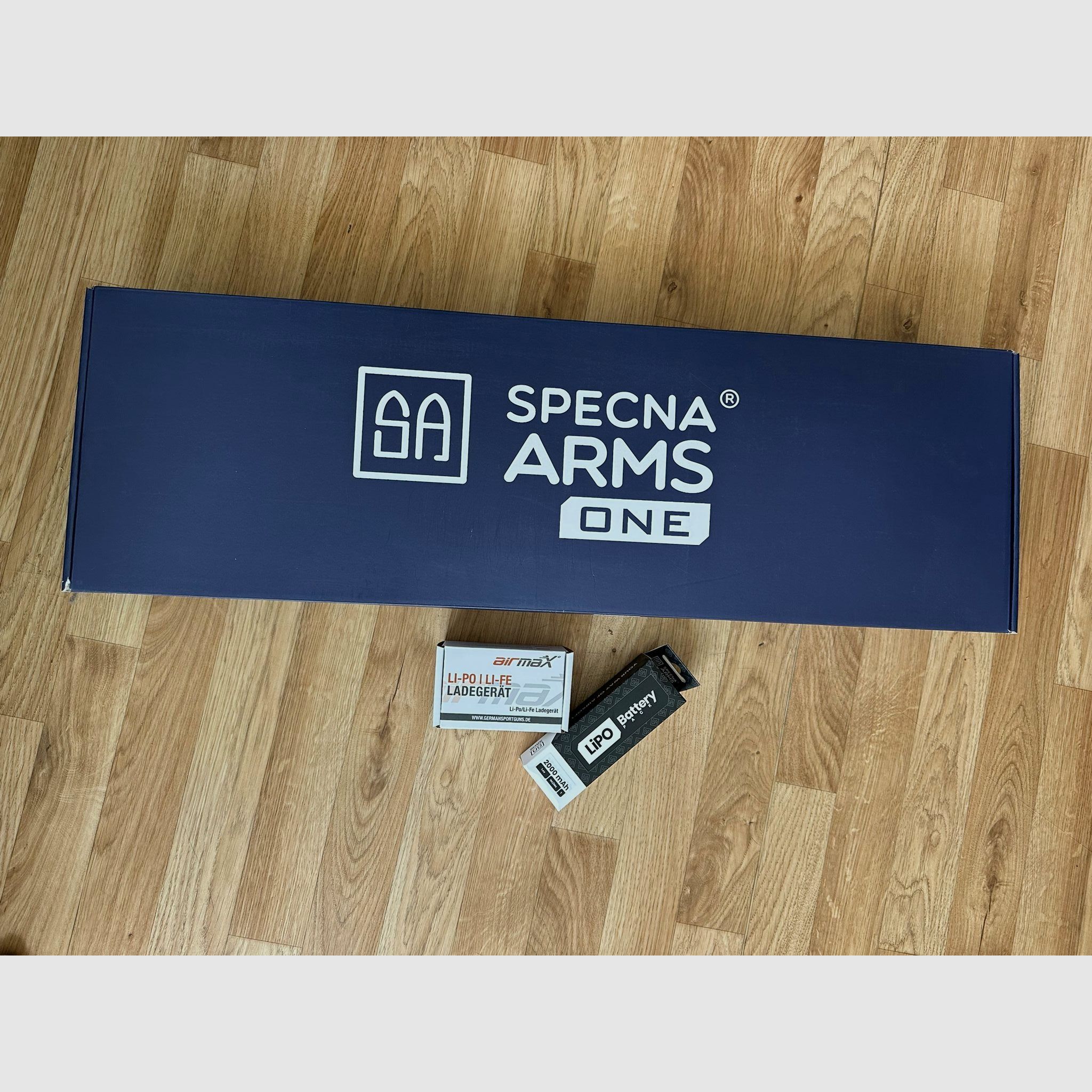 Specna Arms - SA-A03 One - Come nuovo con confezione originale e accessori (0,5 Joule)