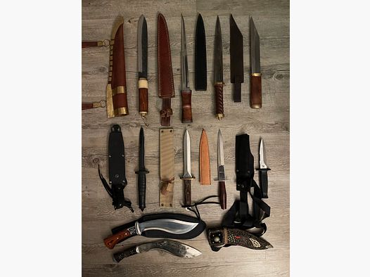 Konvolut verschiedener Messer