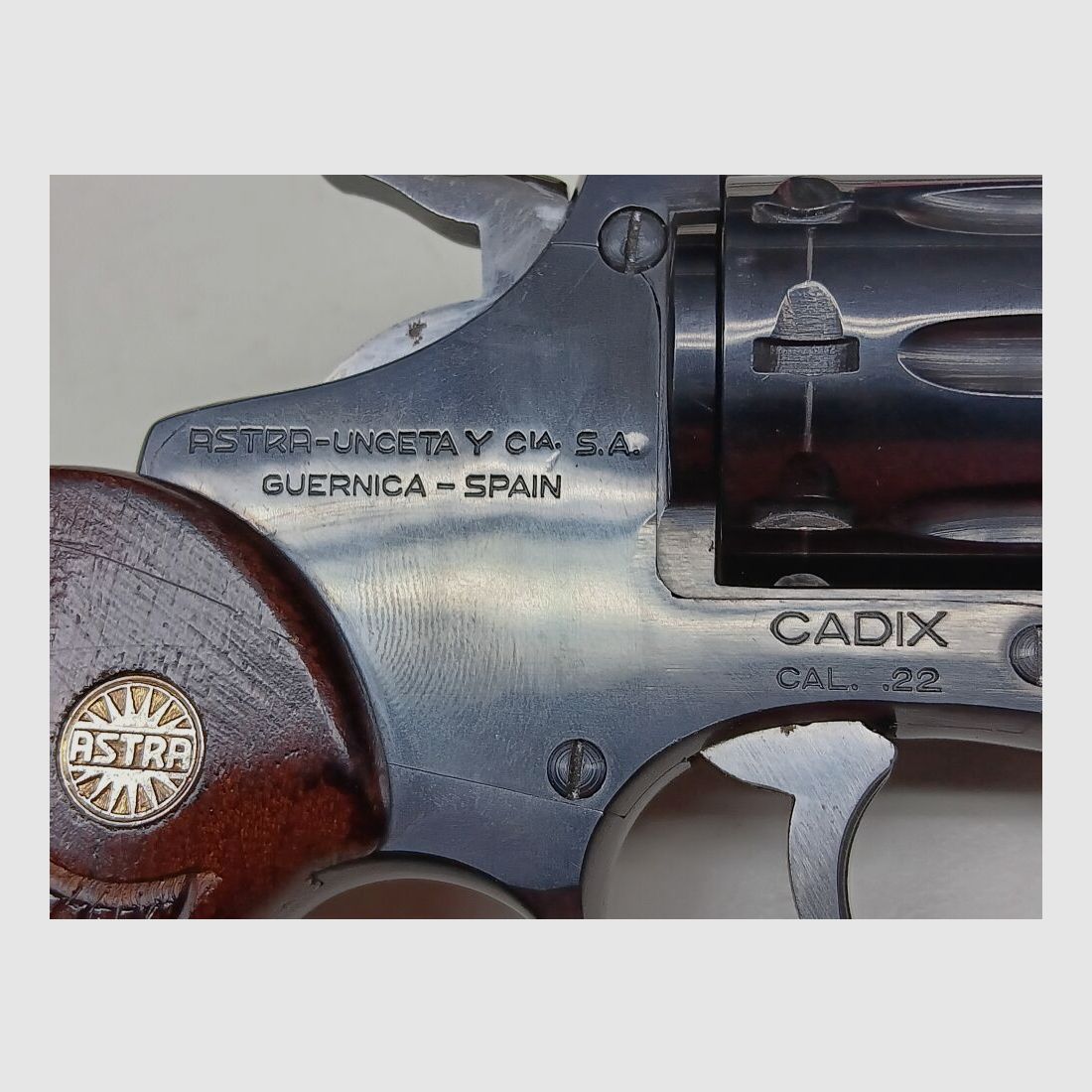 Astra Unceta - Guernica Spain Cadix