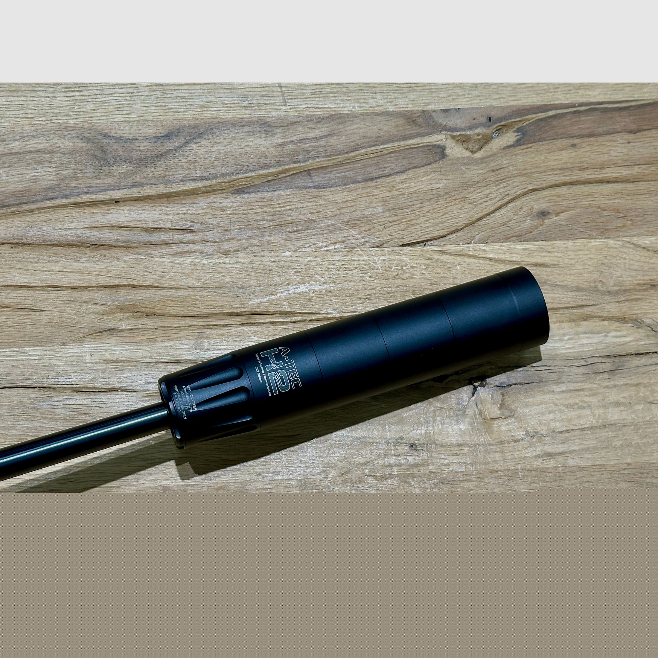 CZ 527 M Karabiner .223Rem. mit Picatinny-Montage & Schalldämpfer