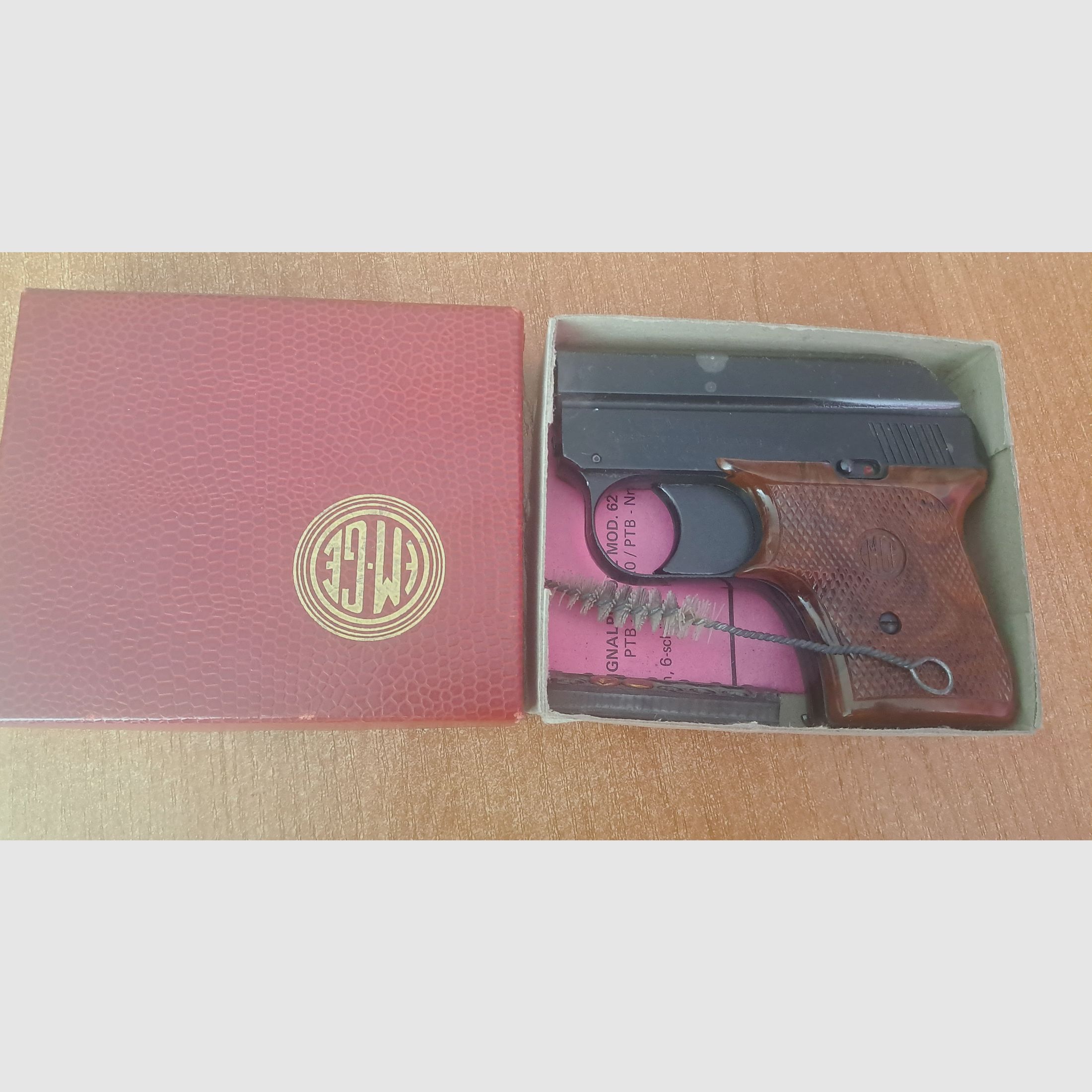 EM-GE Mod. 63 Cal. 6 mm Flobert/ PTB 6 con cargador de repuesto en caja original!