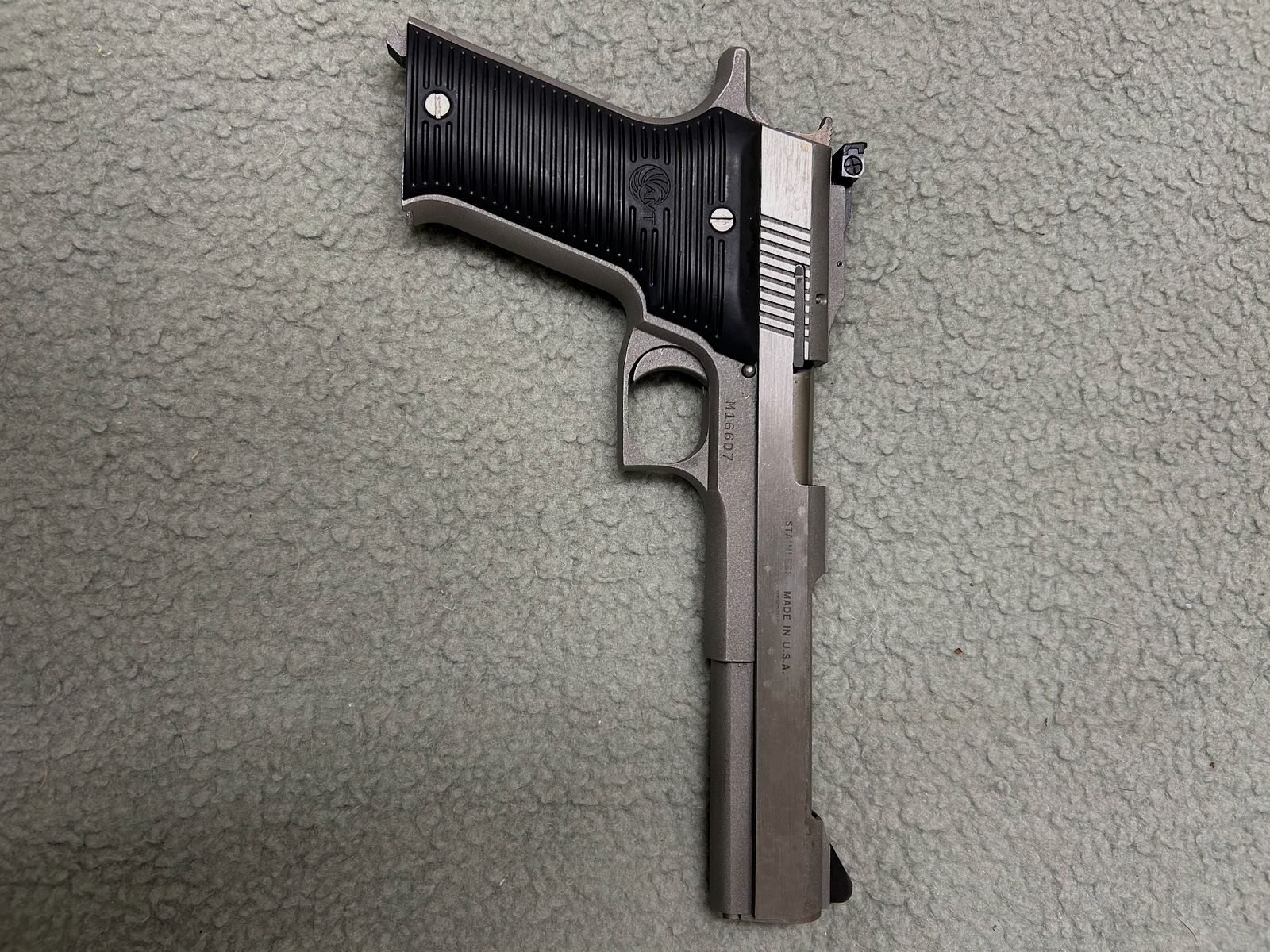 AMT Automag II