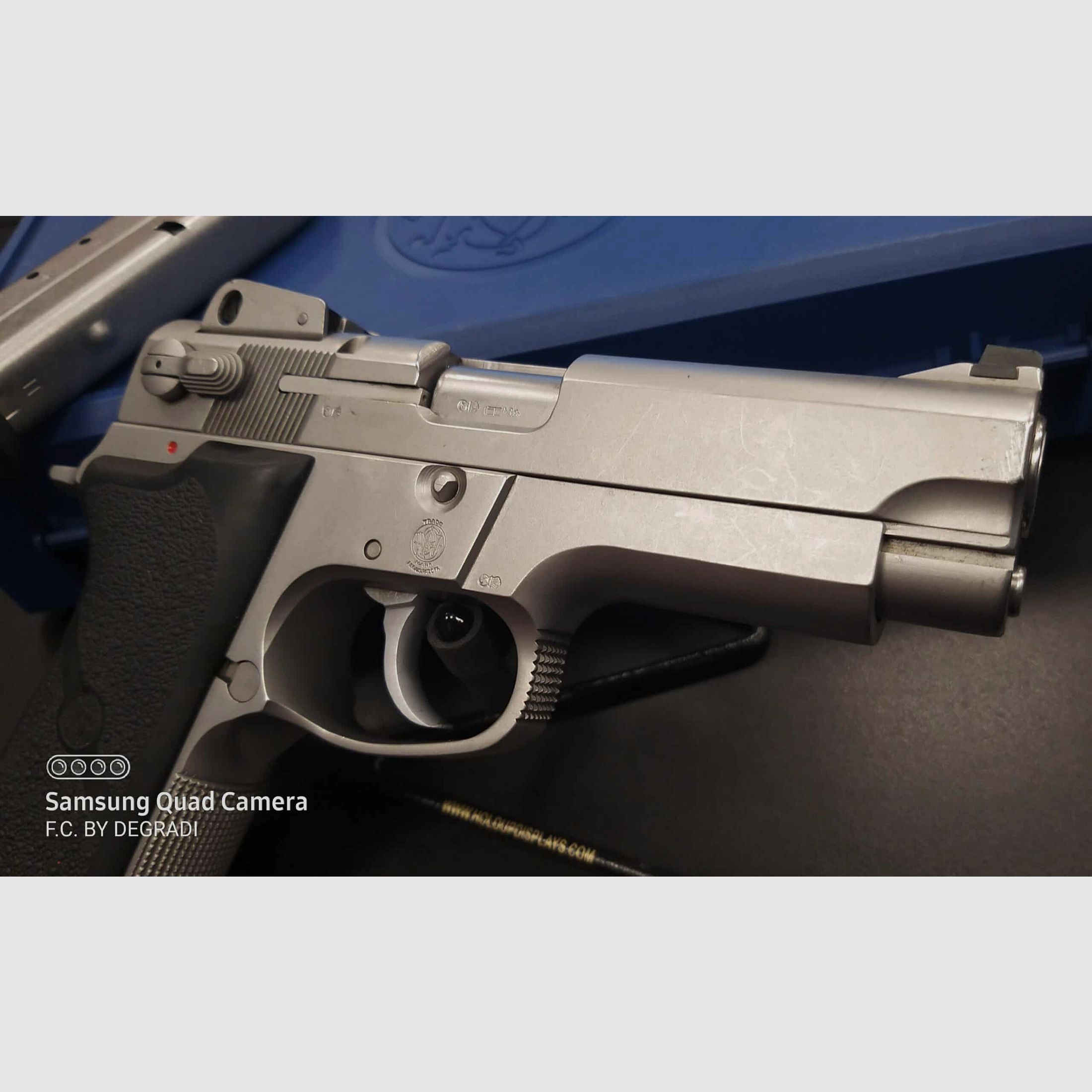 SMITH & WESSON 4006 40SW, immagine 2 di 4