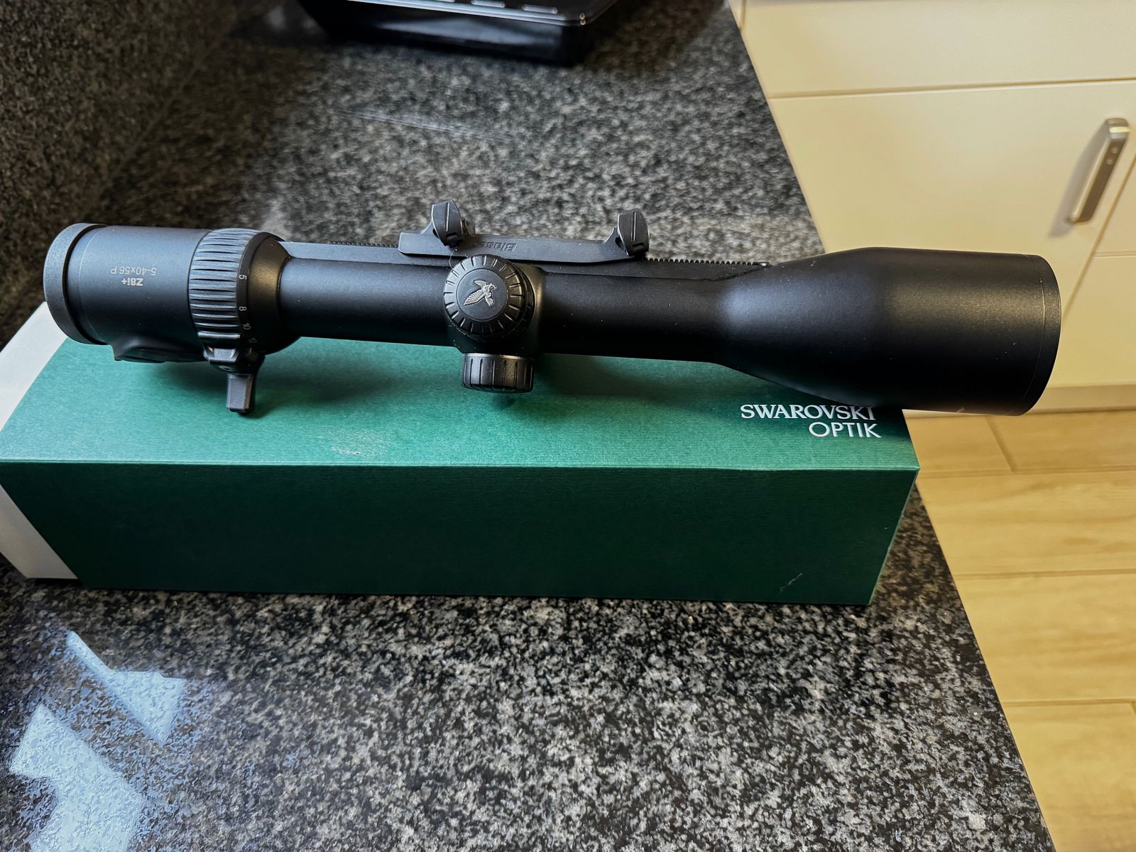 Swarovski Z8i+ 5-40 x 56 inkl. Blaser Schiene