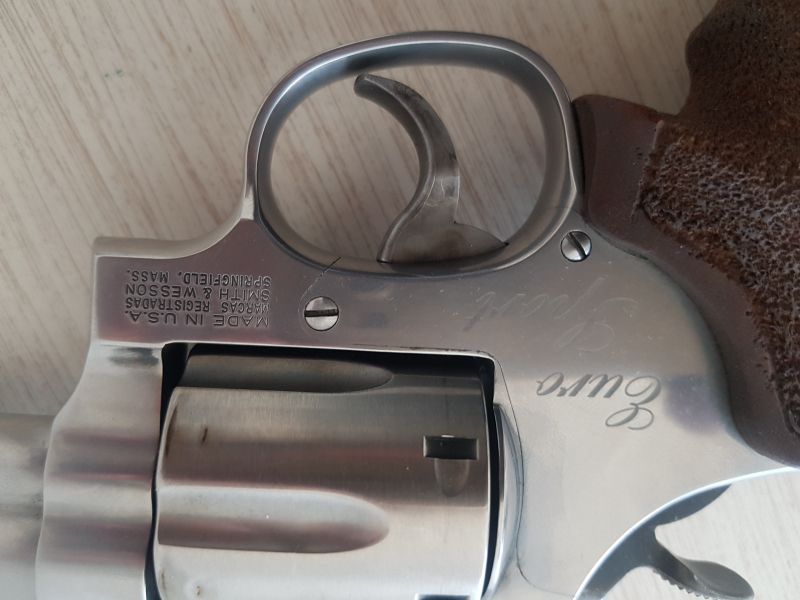 Revolver 357Magnum Smith+Wesson Model 386-5/6"