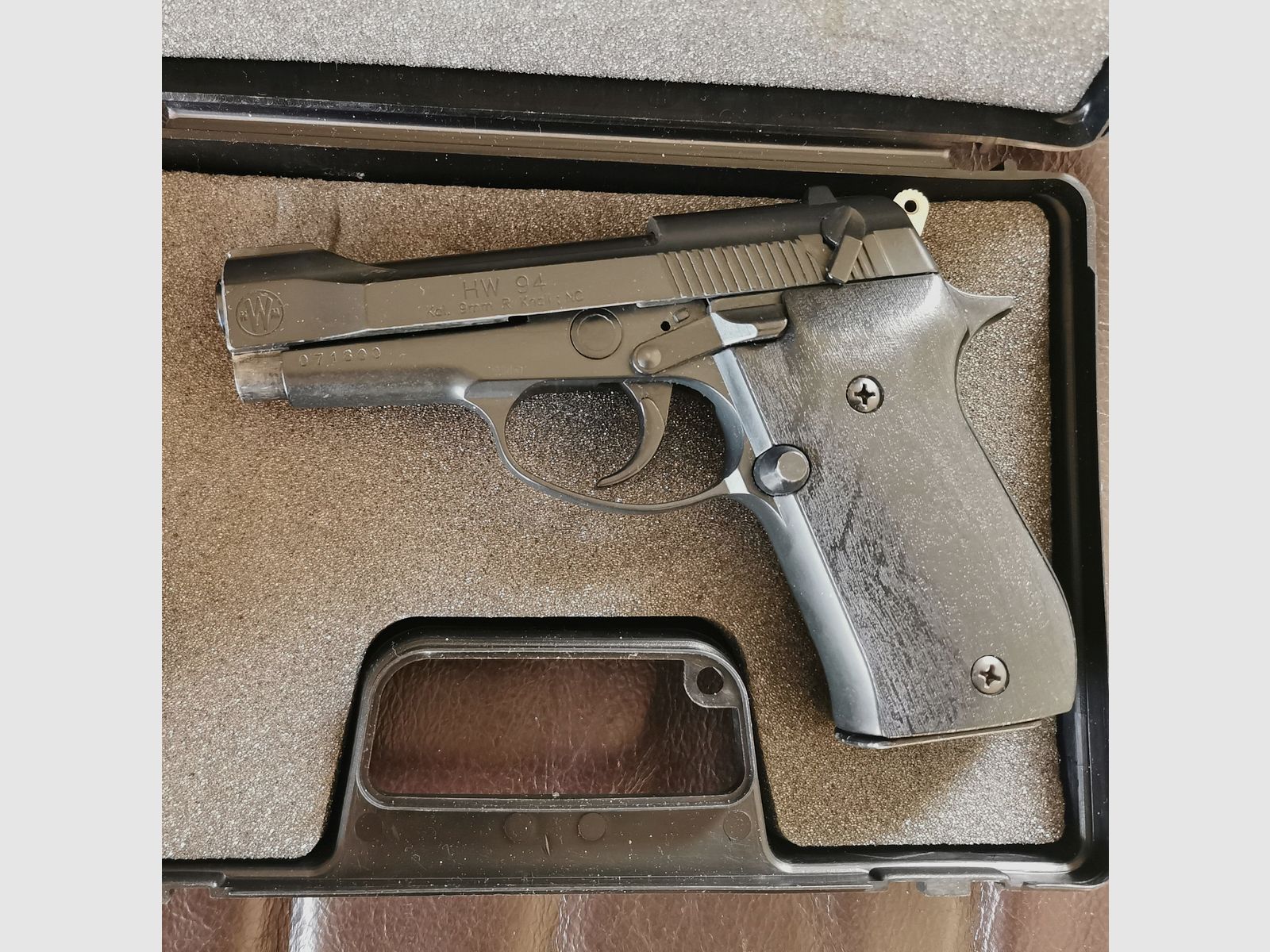 Weihrauch HW 94 completamente nero, usato con segni di usura, libero per Capodanno a partire da 18 anni.