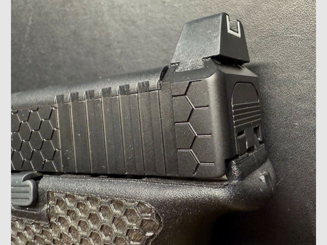 Glock Custom Peterssen Gunworks Glock 17 MOS / FS / FXD Hexagon