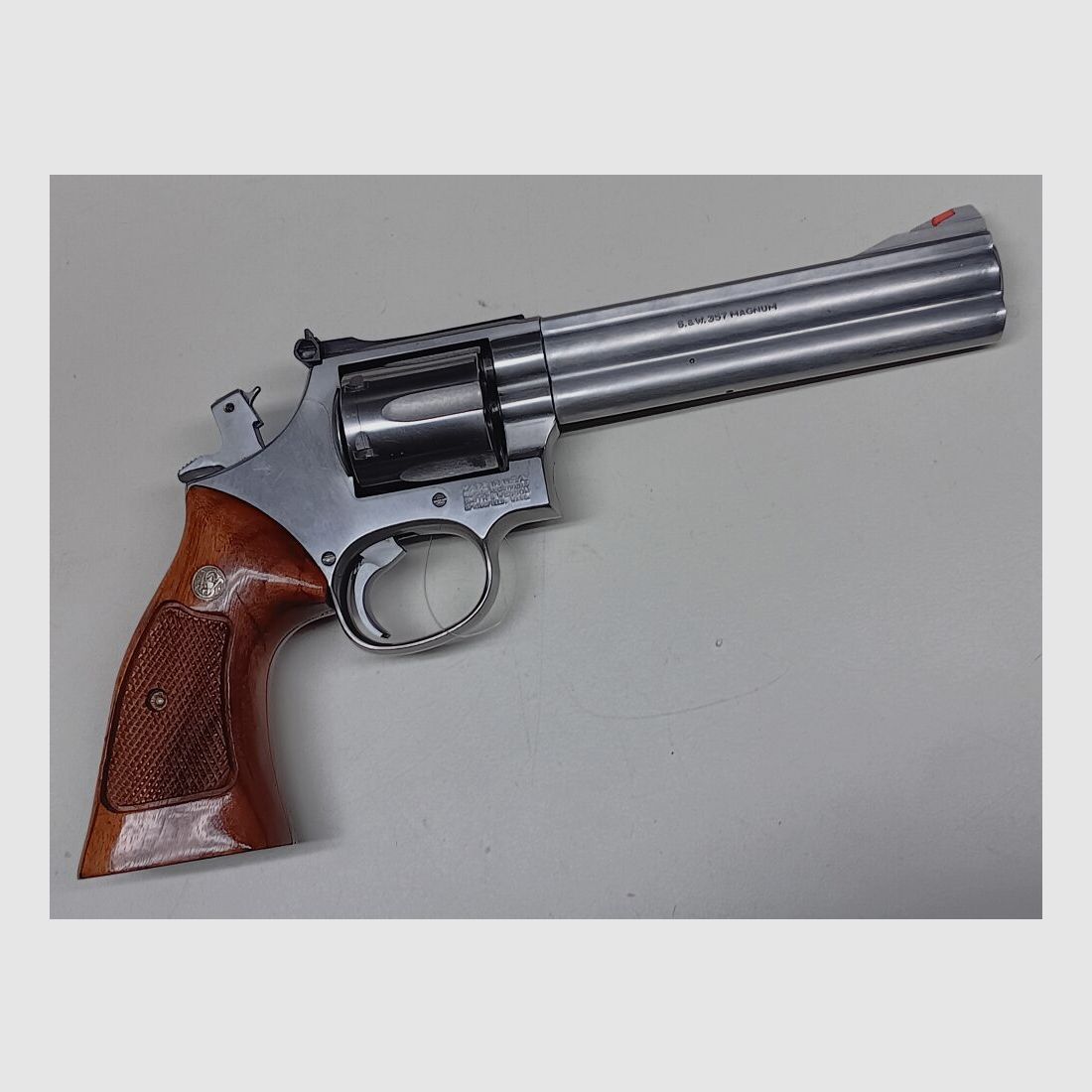 Smith & Wesson - Springfield Mod. 686-1