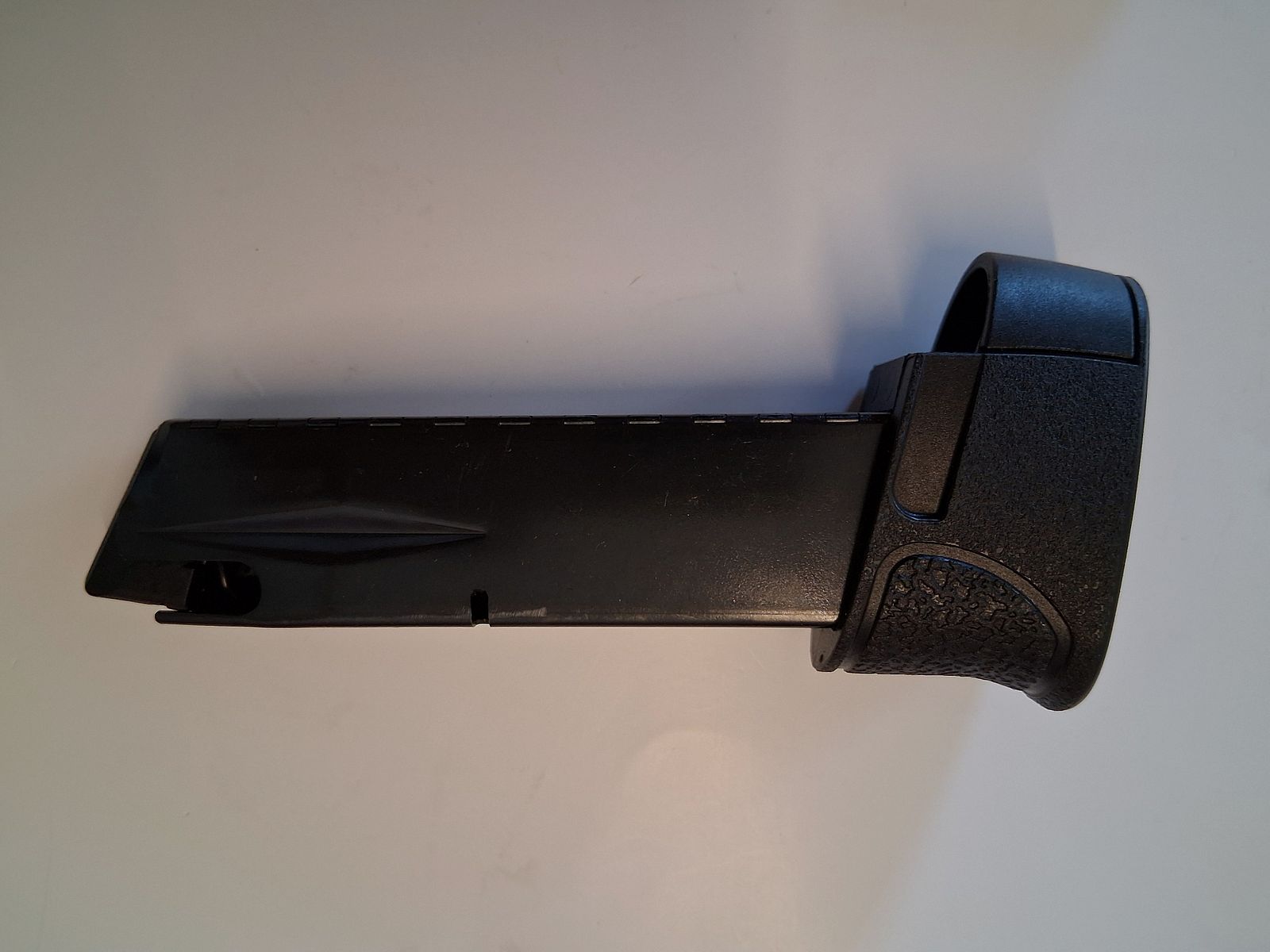 Magazine for Smith & Wesson M&P 9C cal. 9 mm P.A.K., 15 rounds (like new)