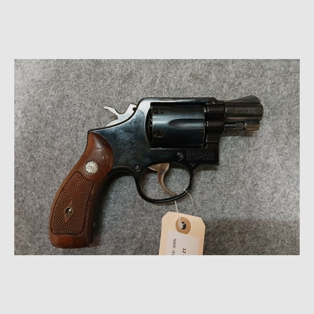 Smith & Wesson 12