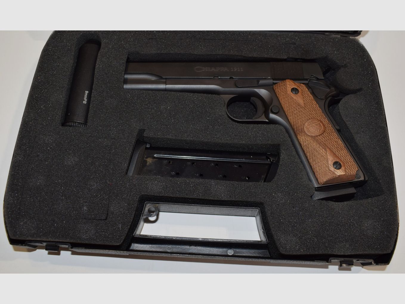 Pistolet cal 9×19 CHIAPPA 1911 Field Grade noir bon etat, image 2 sur 3