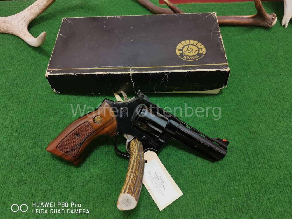 Taurus M 689