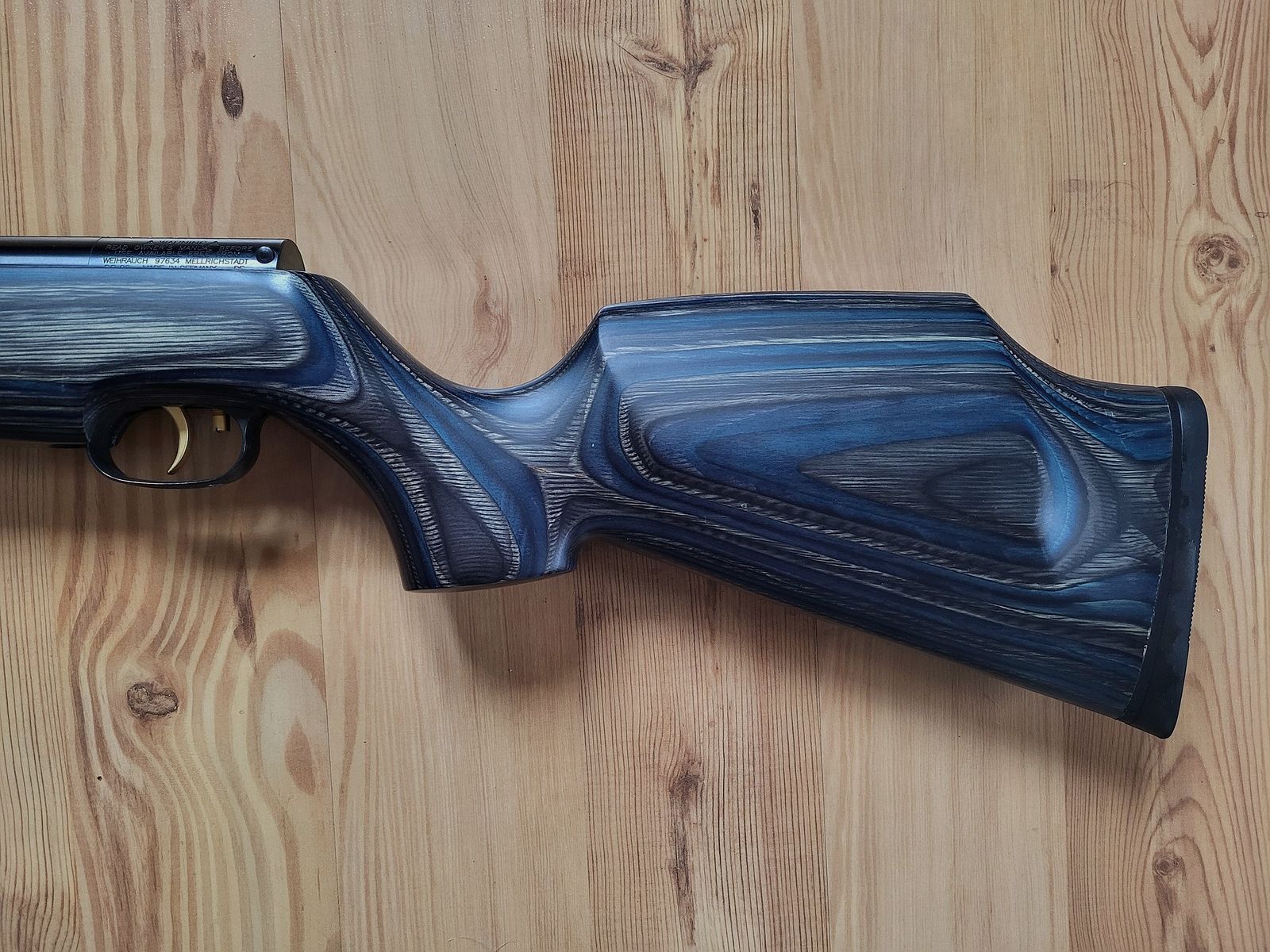 Weihrauch HW97K .177 4,5mm culata de madera laminada azul pieza de colección versión F