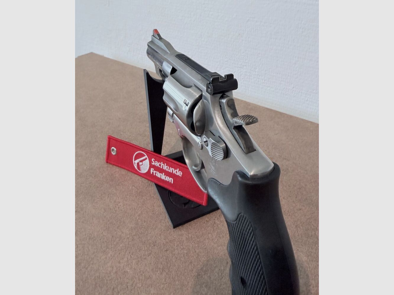 Smith & Wesson 66-4