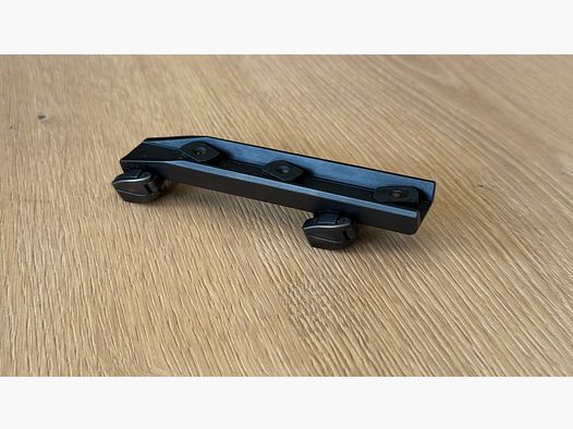 Original Blaser saddle mount for Zeiss riflescopes – 8.5 mm height