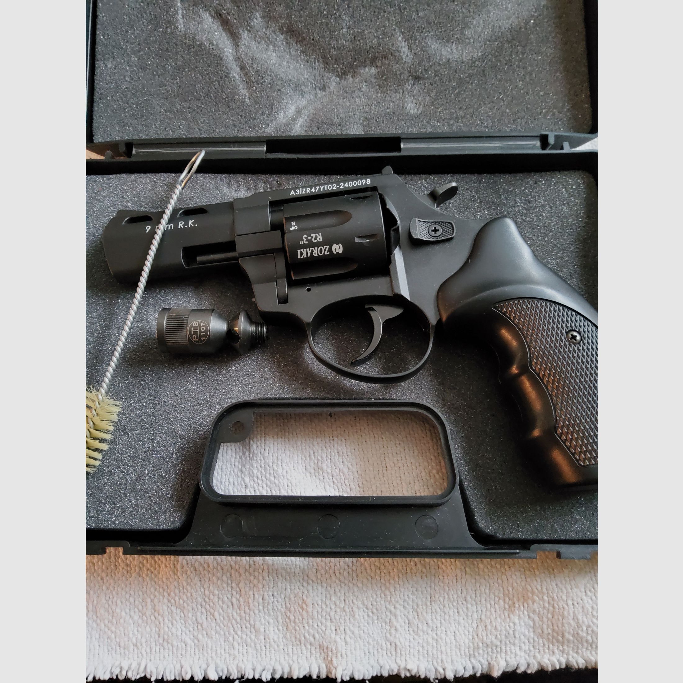 Zoraki R2 3'' blank firing revolver 9 mm R.K. absolutely as new