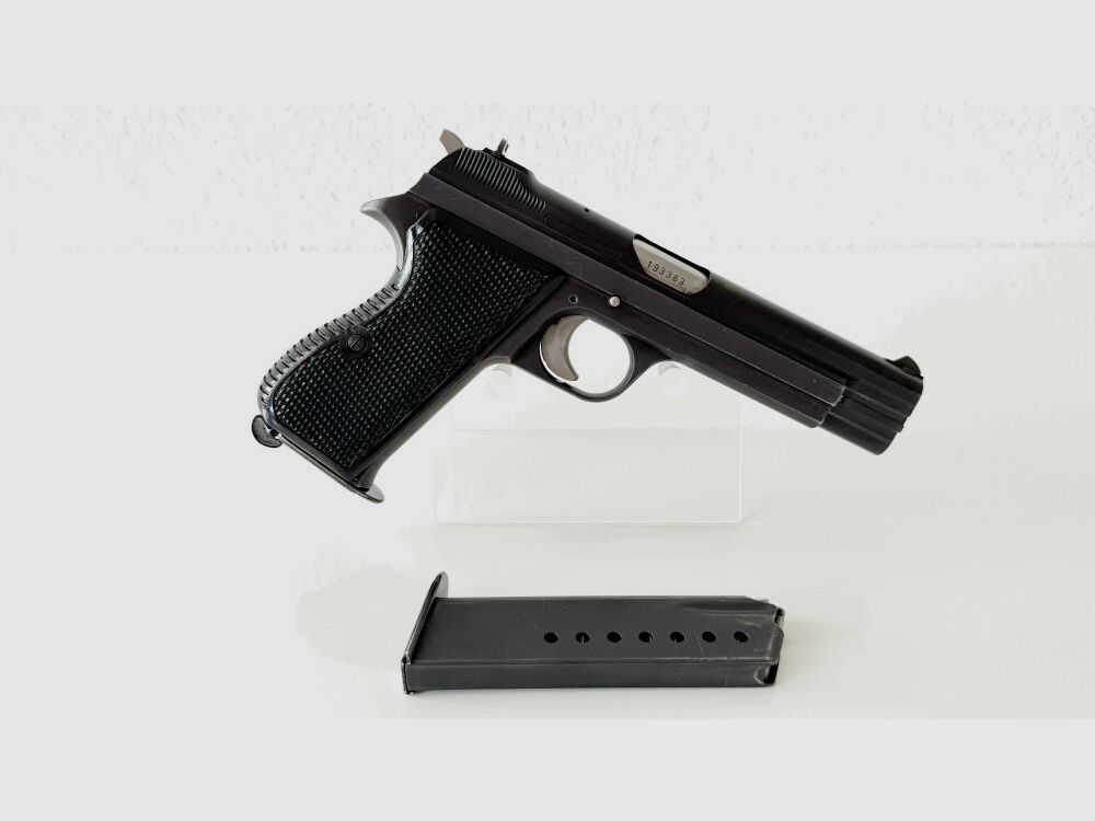 SIG P 210 Serie 4 con 2° caricatore numero corrispondente Svizzera 9mm Luger, immagine 3 di 5