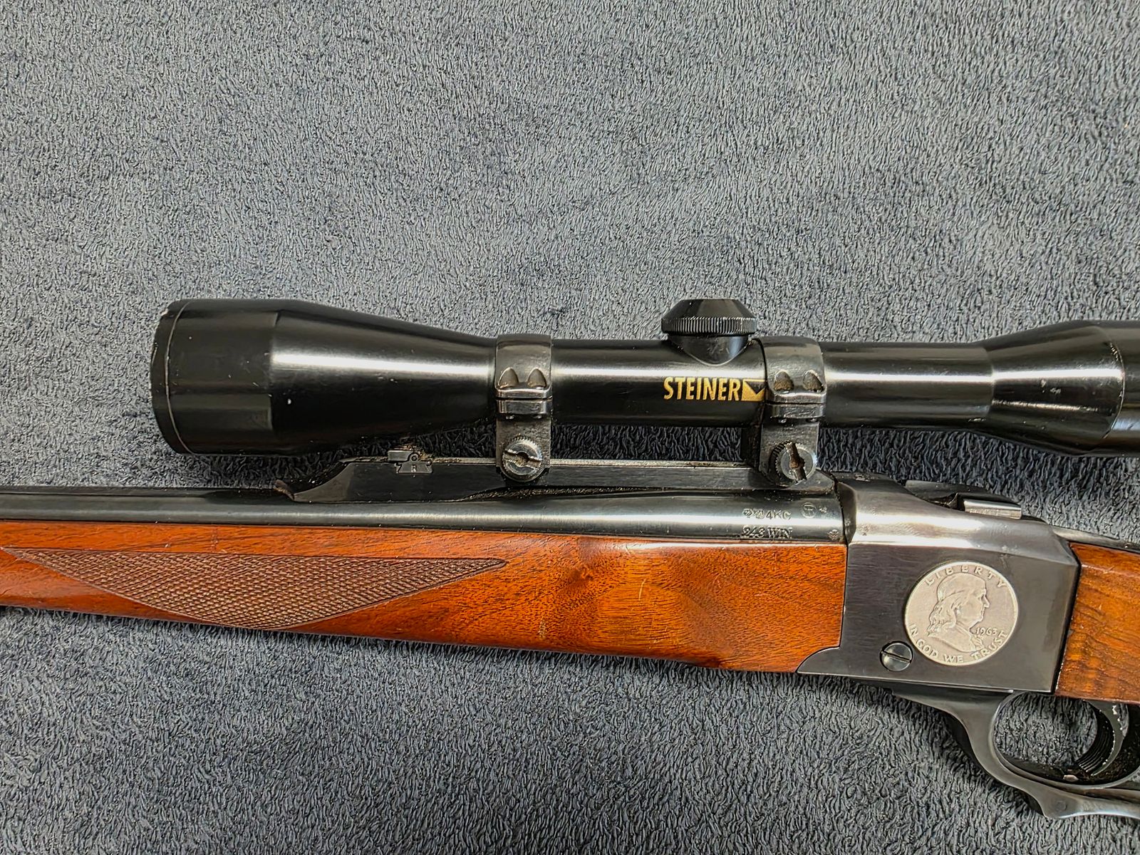 Ruger Blockbüchse  .243 Stutzen