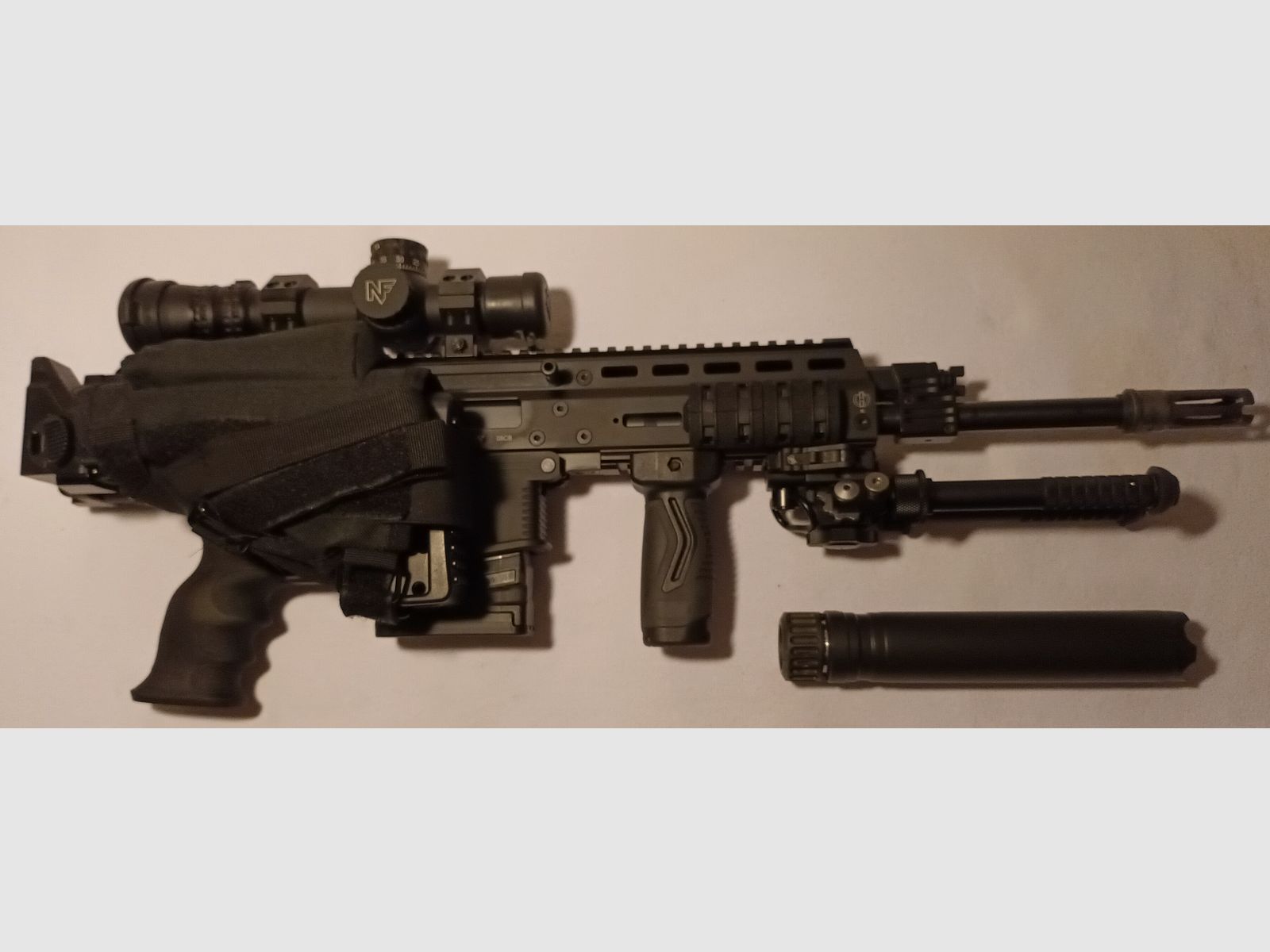 B&T APC308 (kurz mit Klappschaft)