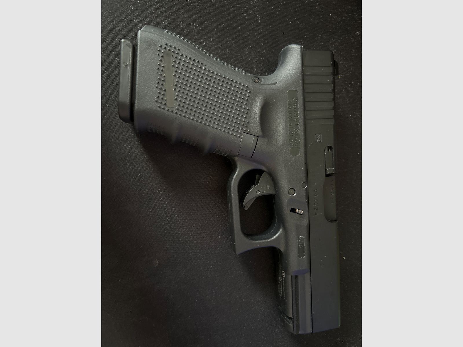 VFC Glock 19 Gen. 4 GBB mit Zubehör