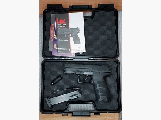 Heckler & Koch P30  9 mm P.A.K. brüniert (PTB 912) 2 Magazine