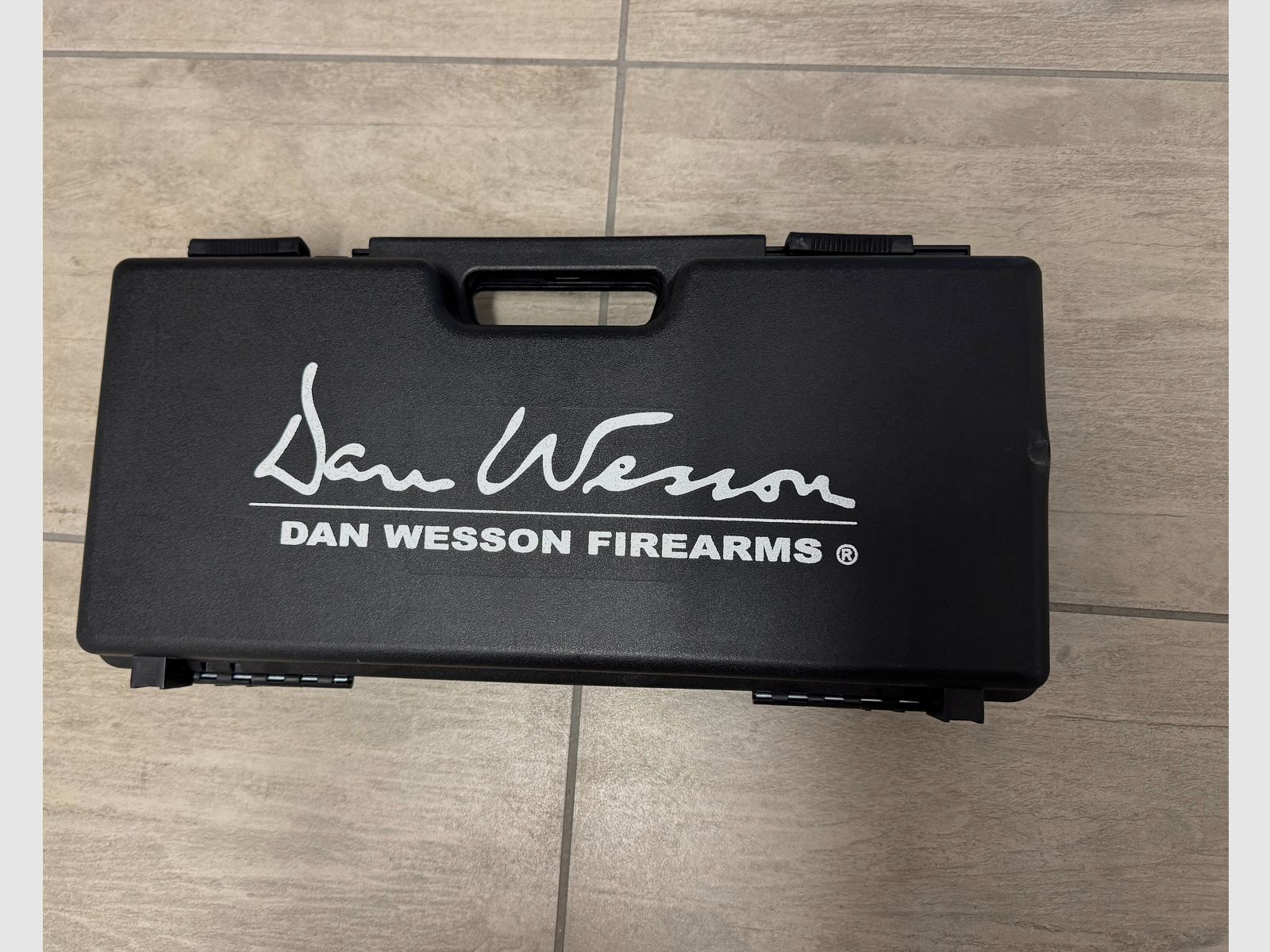 ASG Dan Wesson 8″ CO₂ Revolver – 6 mm BB, schwarz