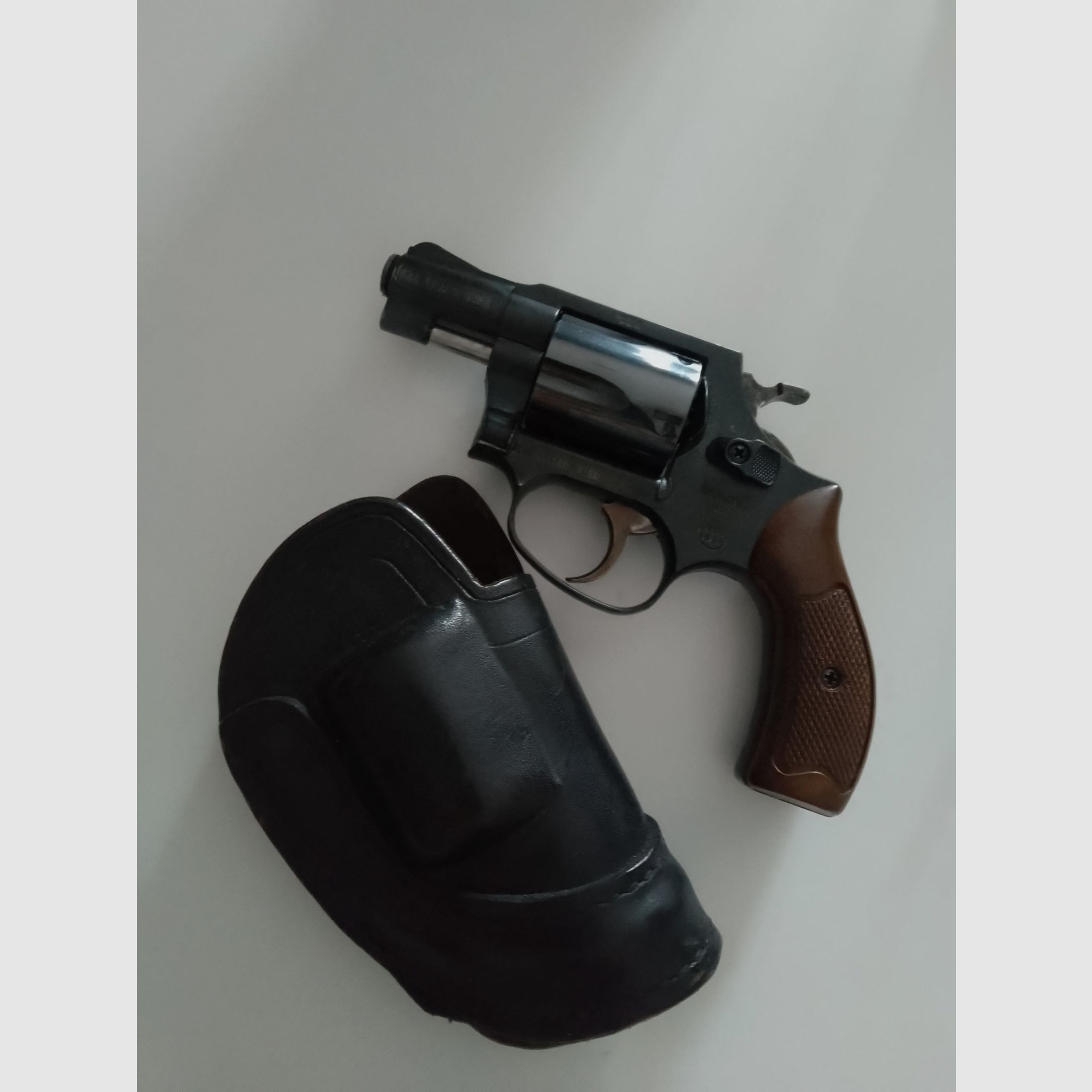 Weihrauch HW 37 blank-firing revolver 9 mm pak, immagine 2 di 6