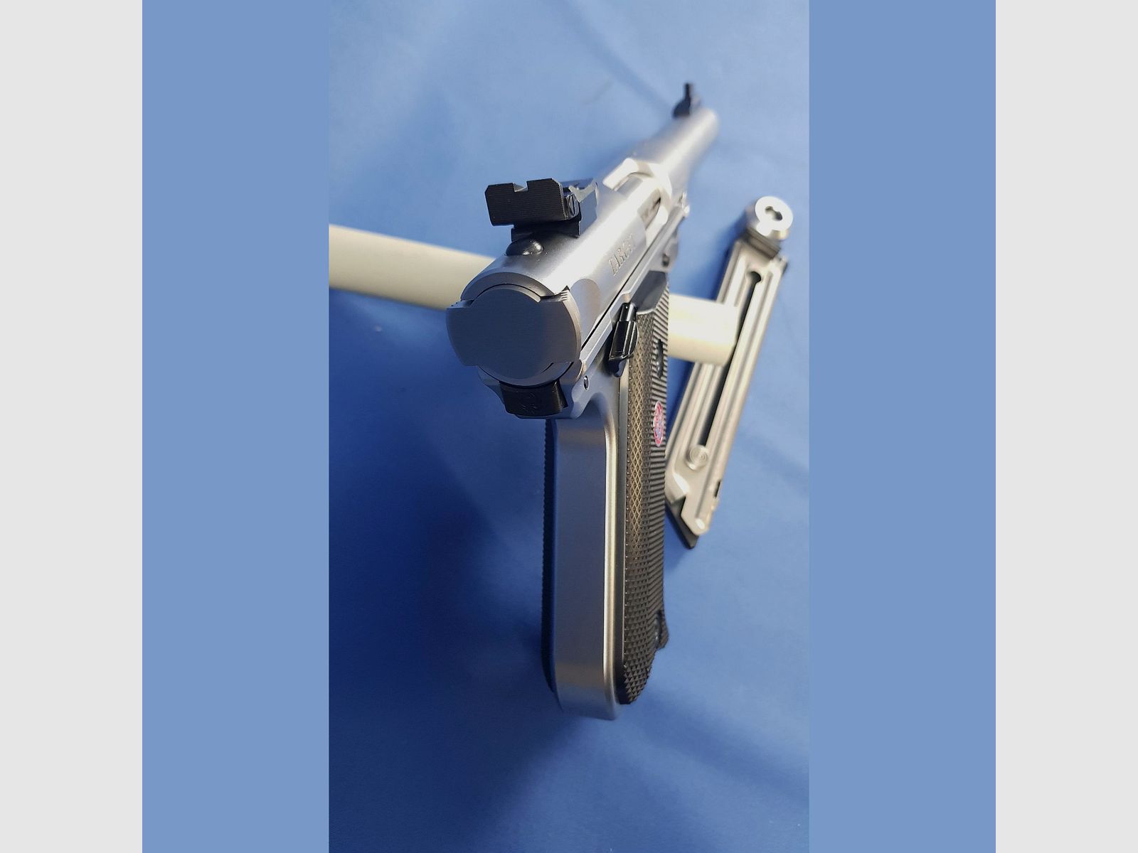 Ruger Mark IV Target Threaded Bull Kal. .22lr, Stainless, Synthetic Grip 5,5″, Bild 6 von 7